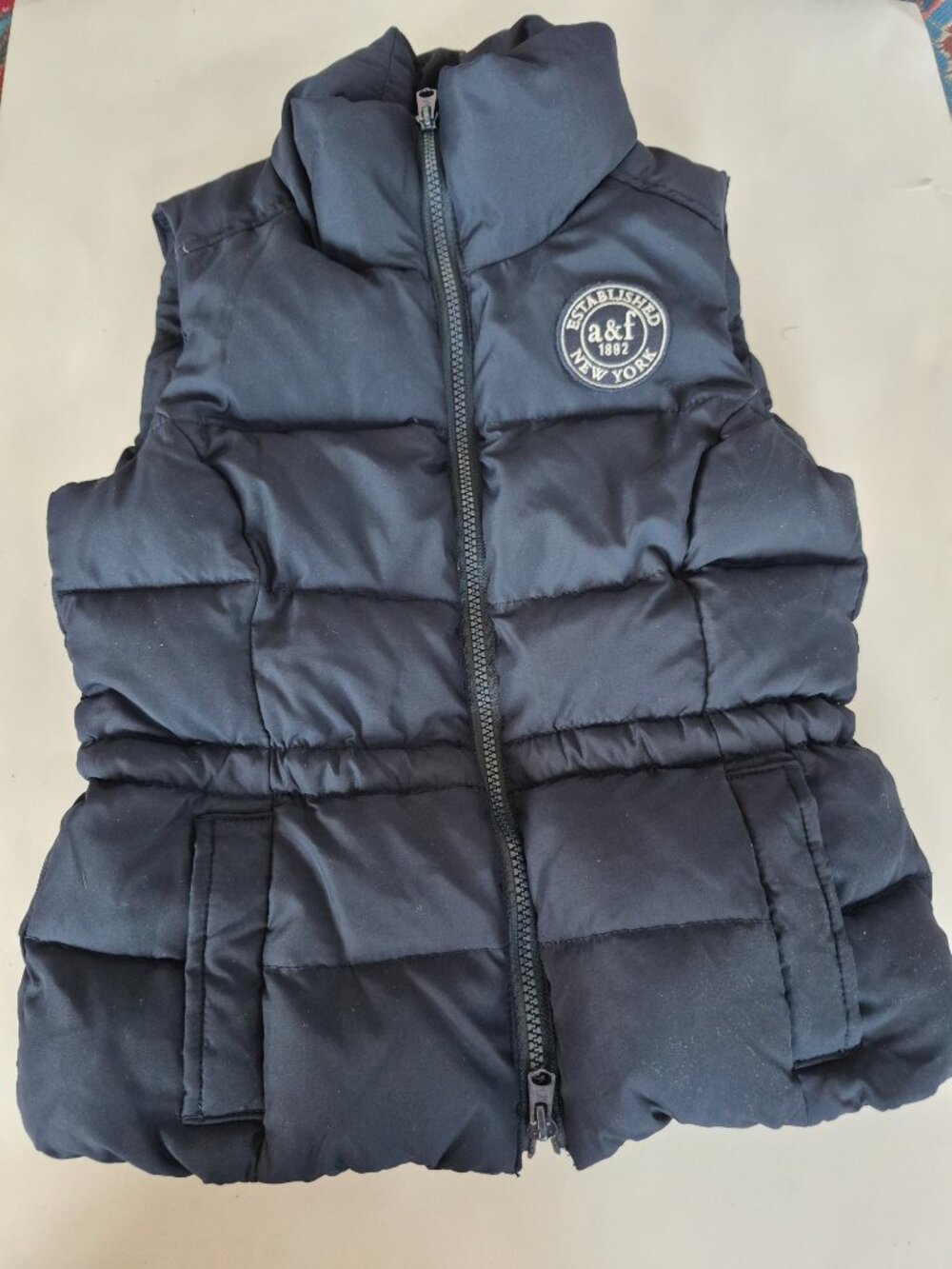 Abercrombie Kids Navy Puffer Vest Size Medium Full Zip Winter Vest
